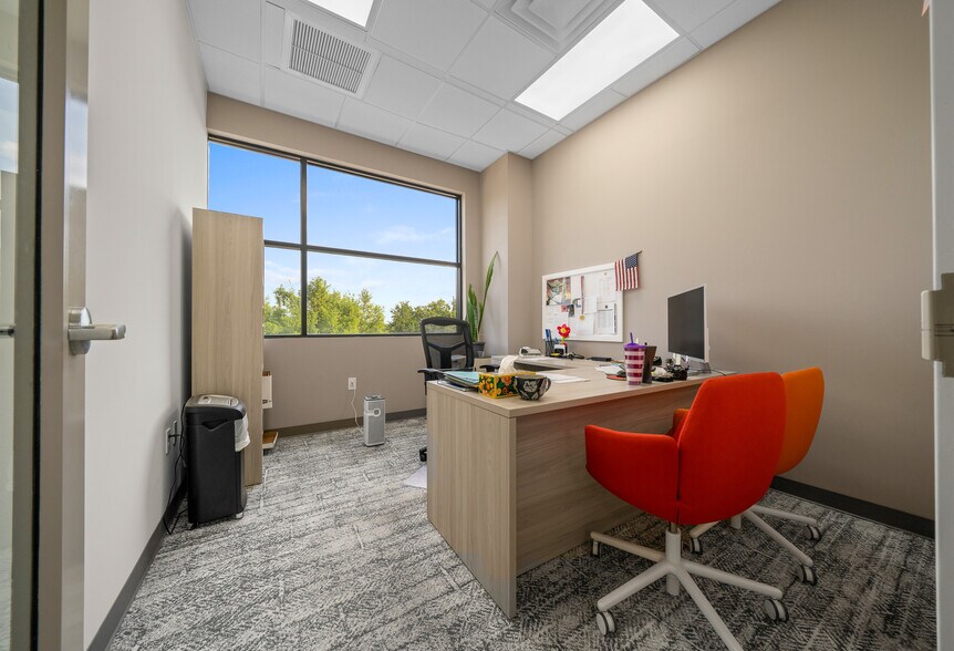 More Photos Of 1930 SW 38th Ave, Ocala Office For Lease