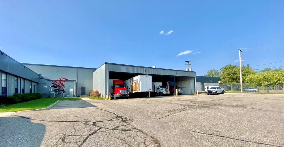 More Photos Of 5522 Aurelius Rd, Lansing Warehouse For Lease
