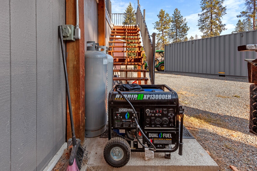 More Photos Of 207 S Division St, Pinehurst Storefront Retail Residential For Sale