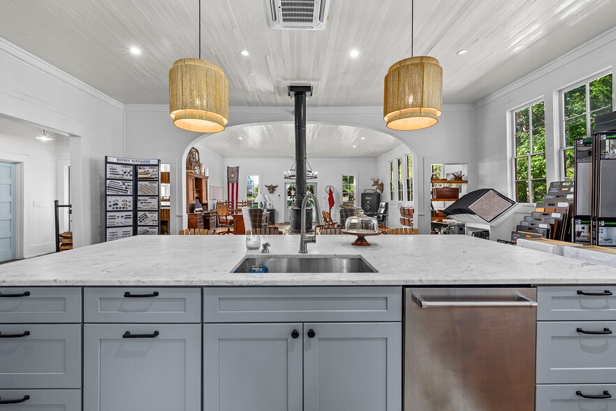 More Photos Of 8561 Bells Ferry Rd, Canton Specialty For Sale