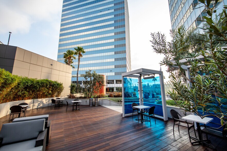 More Photos Of 200 N Pacific Coast Hwy, El Segundo Office For Lease