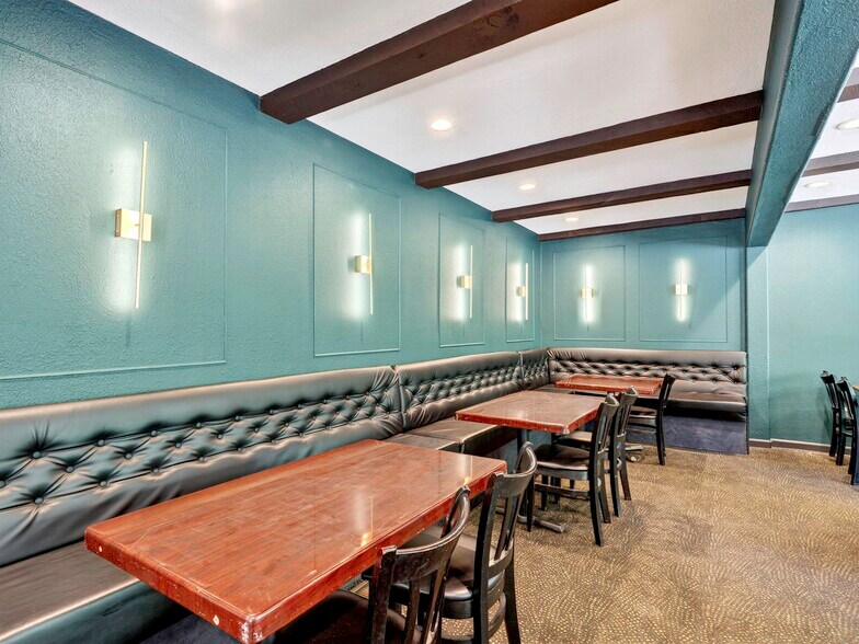 More Photos Of 16451 Golf rd, Cobb Golf Course Driving Range For Lease