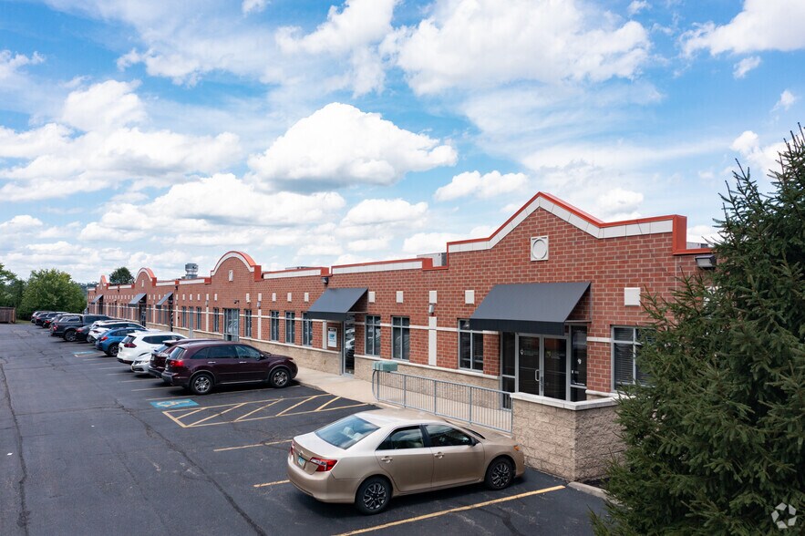 More Photos Of 6507 Harrison Ave, Cincinnati Storefront Retail Office For Lease