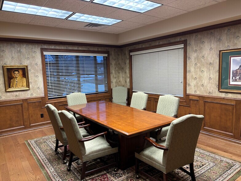 More Photos Of 9400 S Saginaw St, Grand Blanc Medical For Sale