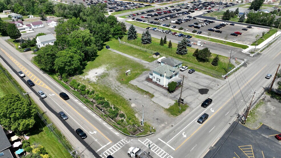 More Photos Of 4270 Abbott Rd, Orchard Park Office For Sale