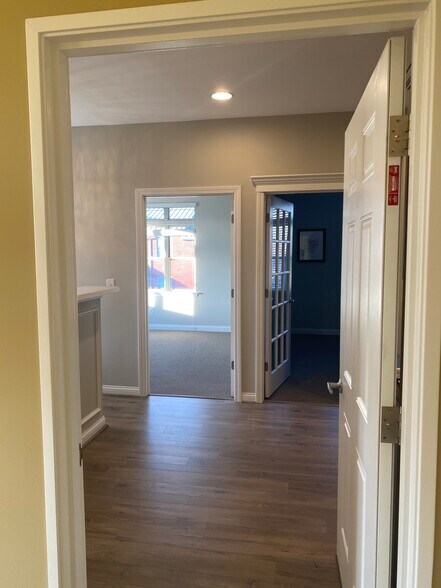 More Photos Of 5720 Gateway, Mason Coworking Space