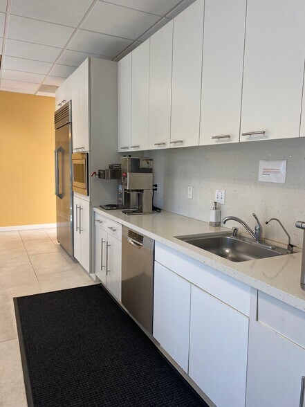More Photos Of 900 E Campbell Ave, Campbell Office For Lease