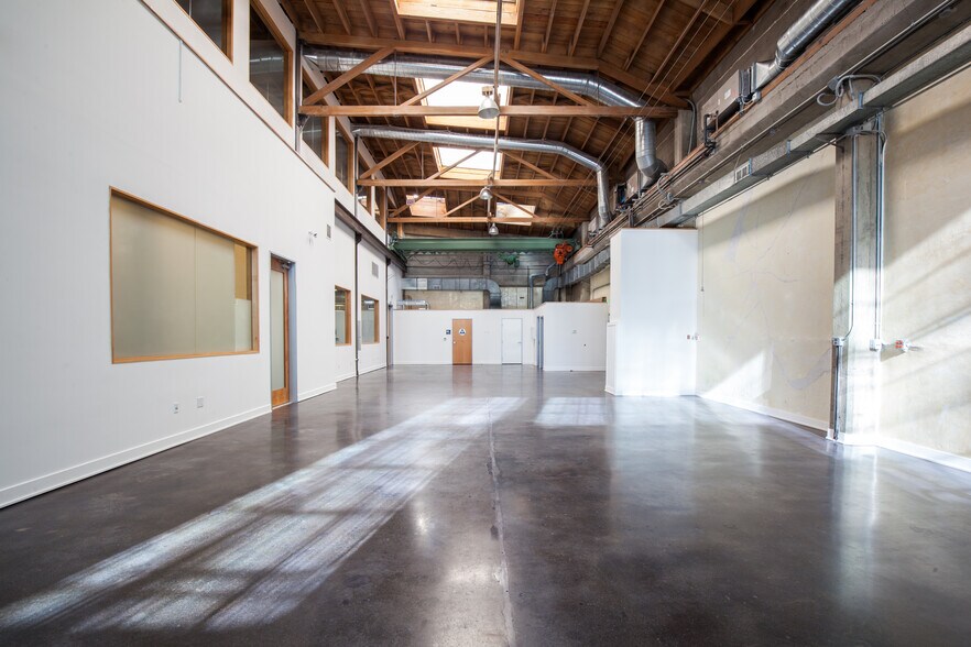 More Photos Of 390 Fremont St, San Francisco Loft Creative Space For Lease