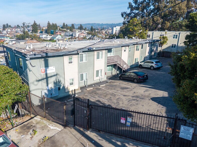 More Photos Of 1810 E 25th St, Oakland Apartments For Sale