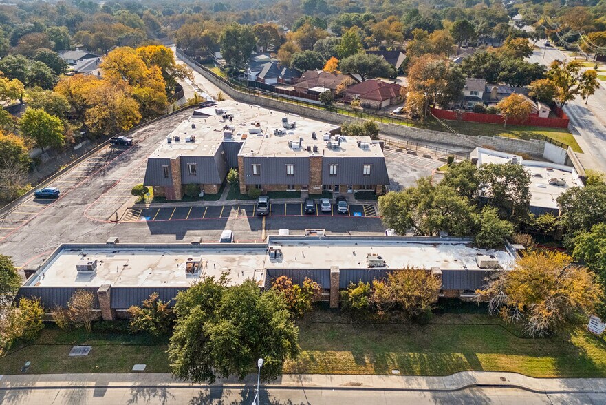 More Photos Of 1440 N MacArthur Blvd, Irving Medical For Sale