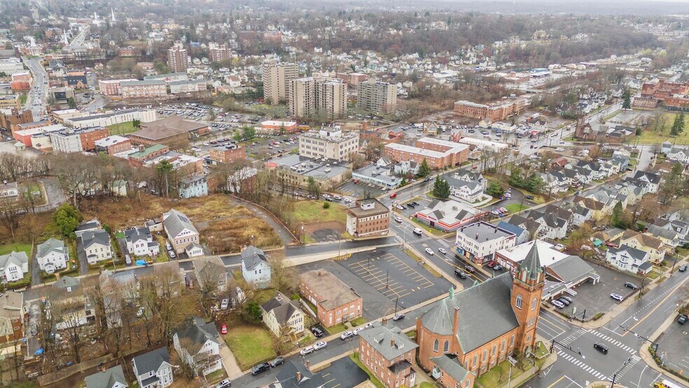 More Photos Of 19 Goodwill Ave, Meriden Specialty For Sale