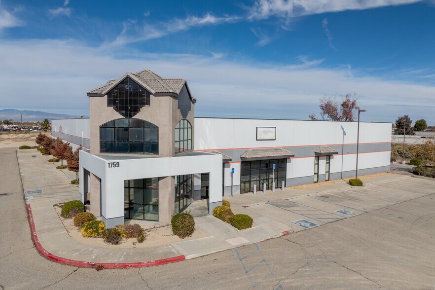 More Photos Of 1759 W Avenue J12, Lancaster Freestanding For Lease