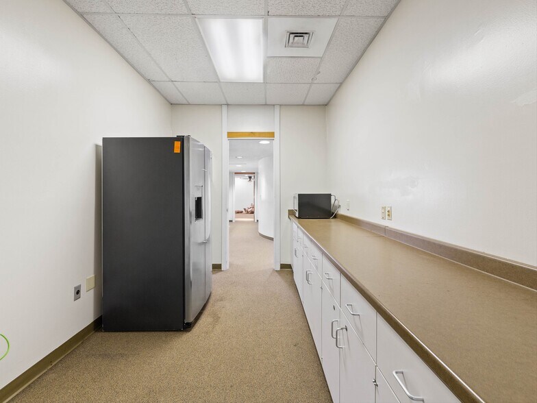 More Photos Of 86 Asheland Ave, Asheville Medical For Lease