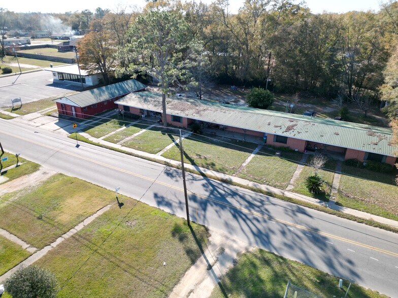 More Photos Of 104 Medical Park Dr, Atmore Apartments For Sale