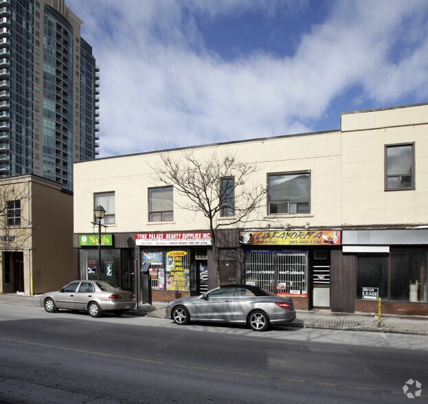 More Photos Of 8-28 Queen St W, Brampton Storefront Retail Residential For Lease