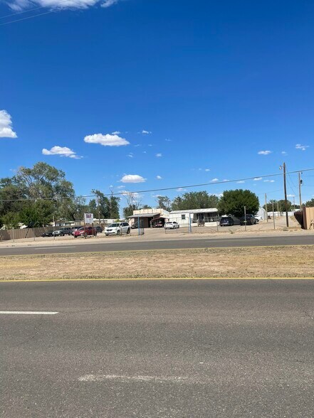 More Photos Of 4907 S Main St, Roswell Auto Dealership For Sale