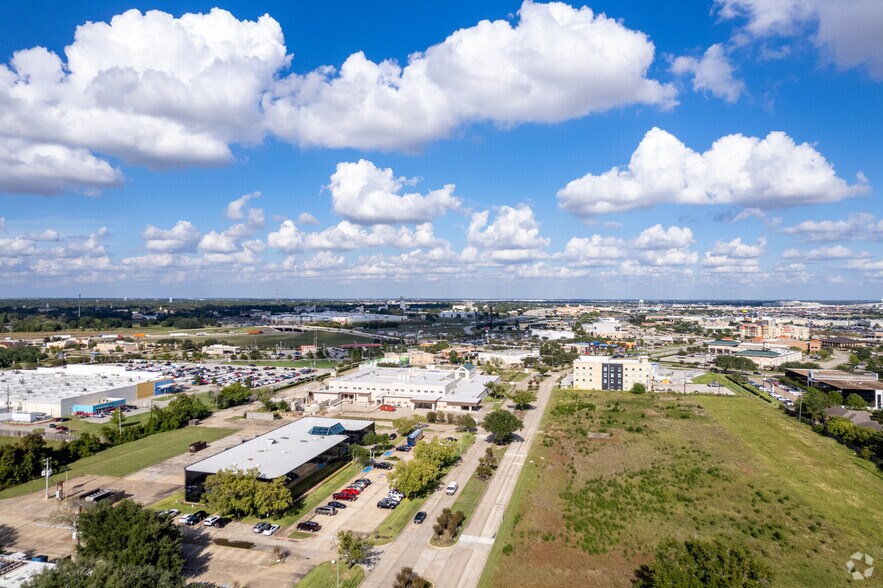 More Photos Of 25722 Kingsland Blvd, Katy Office For Lease