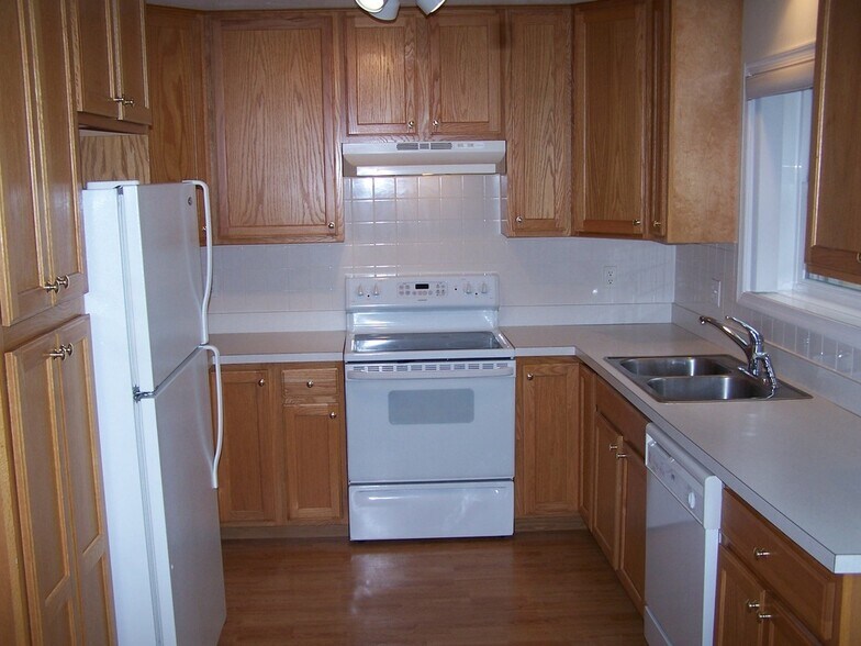 More Photos Of 251 Stanet Rd, Moscow Apartments For Sale