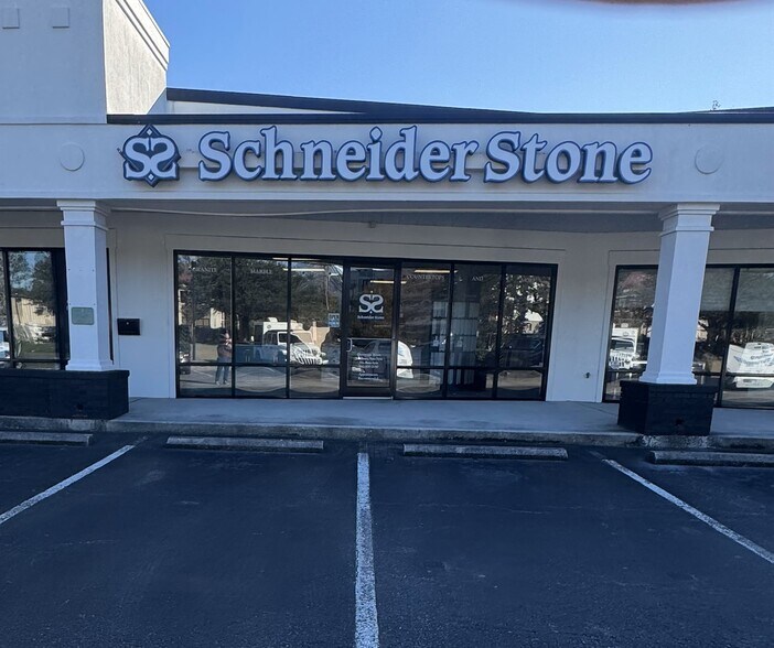 Primary Photo Of 5424 Oleander Dr, Wilmington Storefront Retail Office For Lease