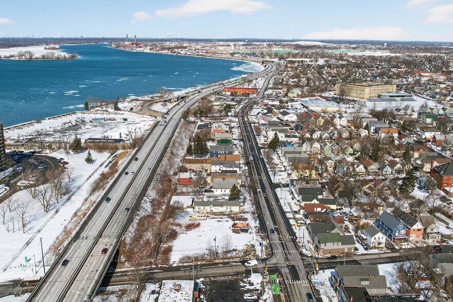 More Photos Of 2078 Niagara St, Buffalo Convenience Store For Sale