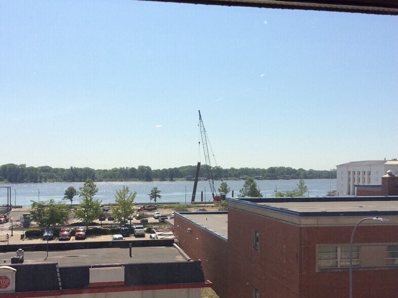More Photos Of 205 Washington St, Burlington Office For Lease