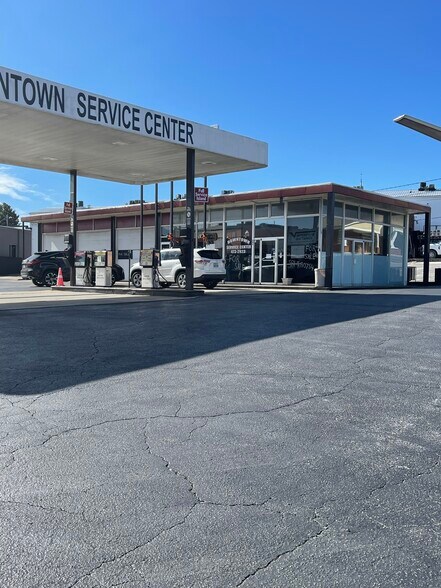 More Photos Of 203 Sparta St, McMinnville Service Station For Sale