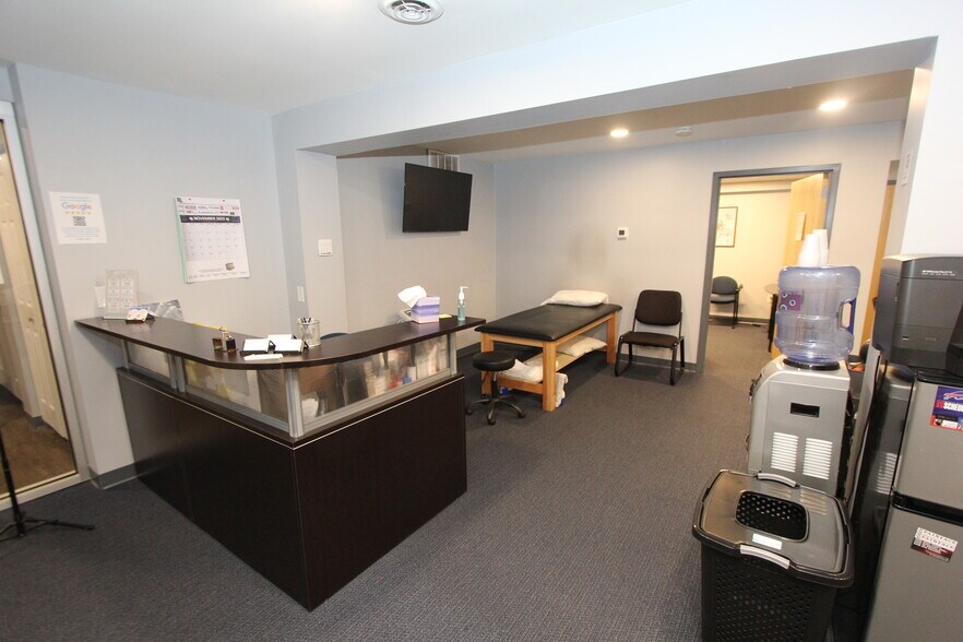 More Photos Of 1225 Atlantic Ave, Rochester Office For Lease