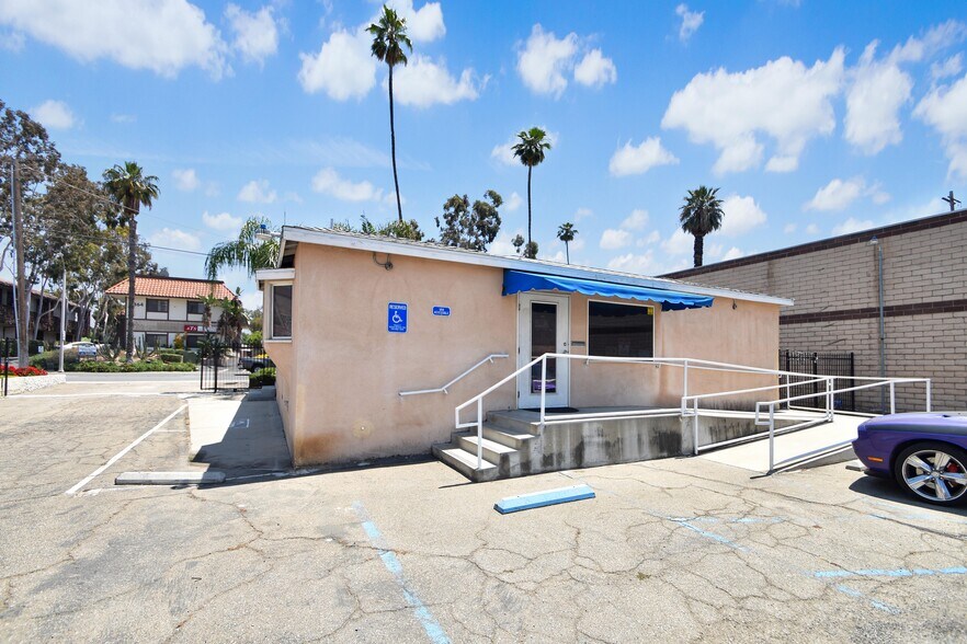 More Photos Of 6869 Indiana Ave, Riverside Freestanding For Sale