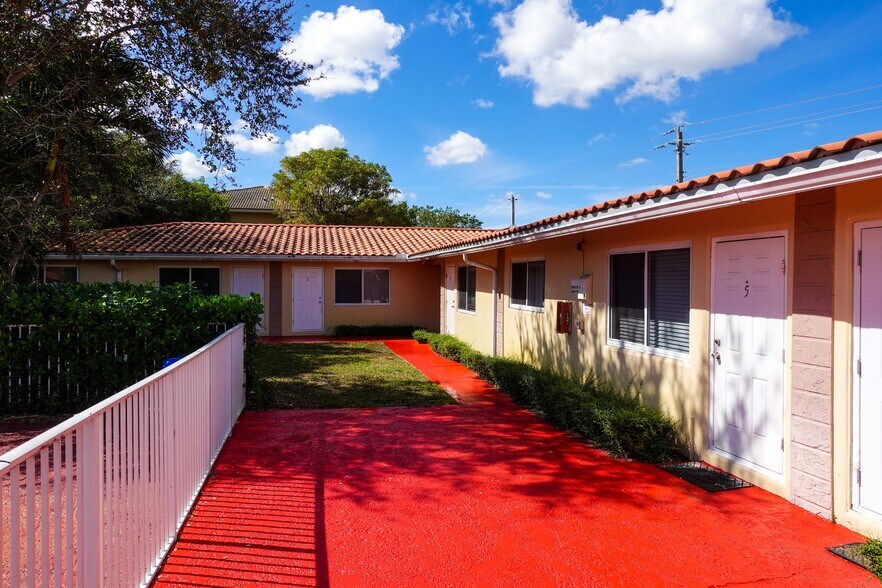 More Photos Of 8430 NW 40th St, Coral Springs Apartments For Sale