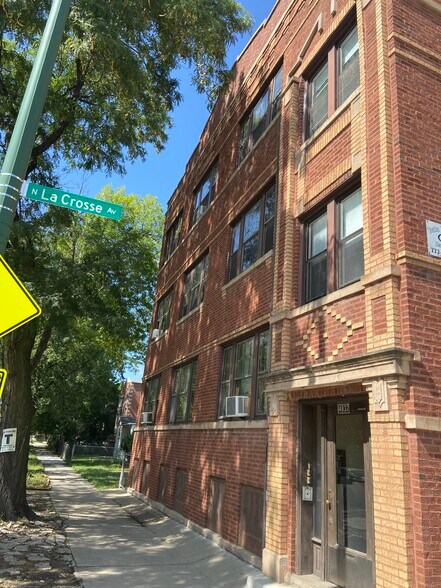 More Photos Of 4832 W Montrose Ave, Chicago Apartments For Sale
