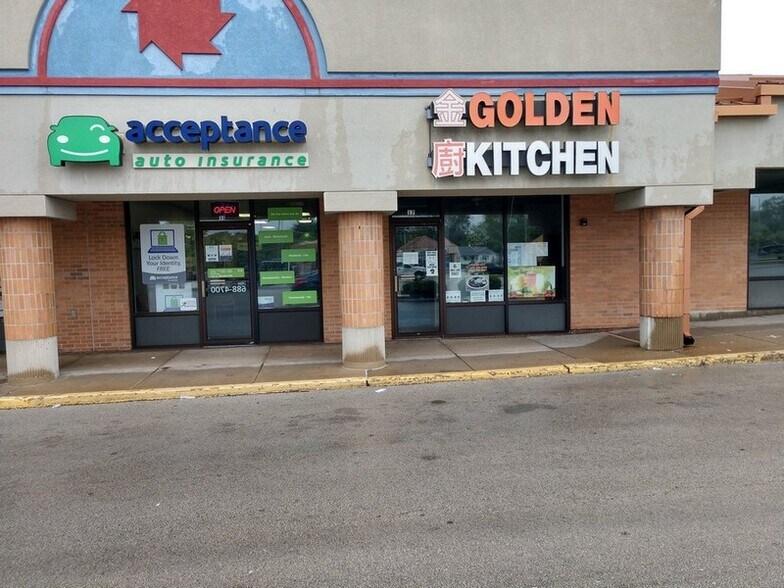 More Photos Of 3311 N Sterling Ave, Peoria General Retail For Sale