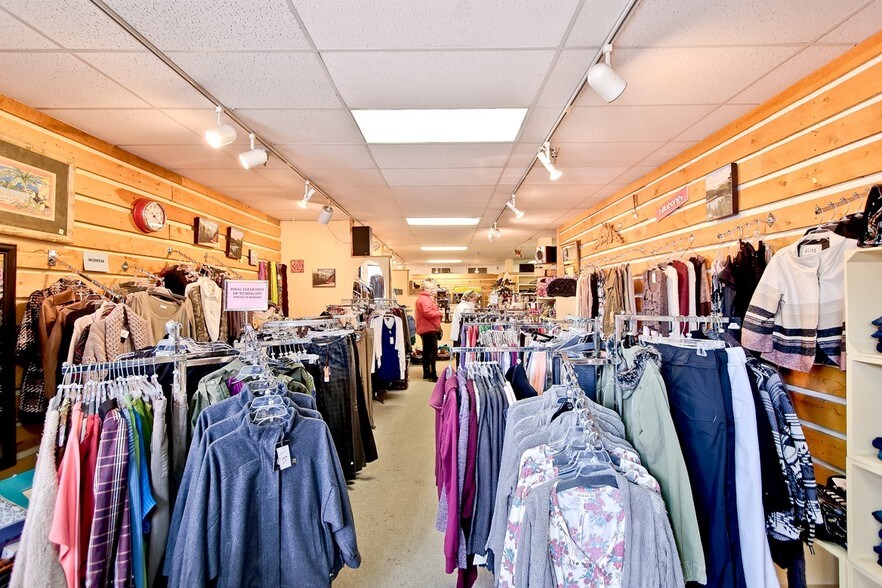 More Photos Of 100 N Main St, Breckenridge General Retail For Sale