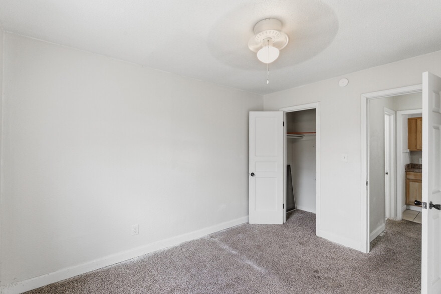 More Photos Of 632 S Hydraulic St, Wichita Multifamily For Sale