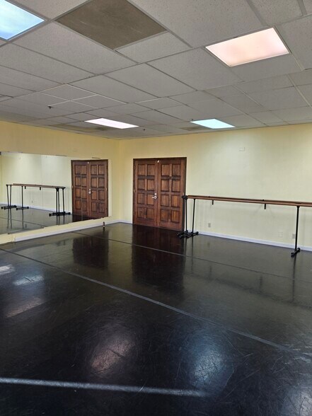 More Photos Of 16165 Monterey Rd, Morgan Hill Medical For Lease