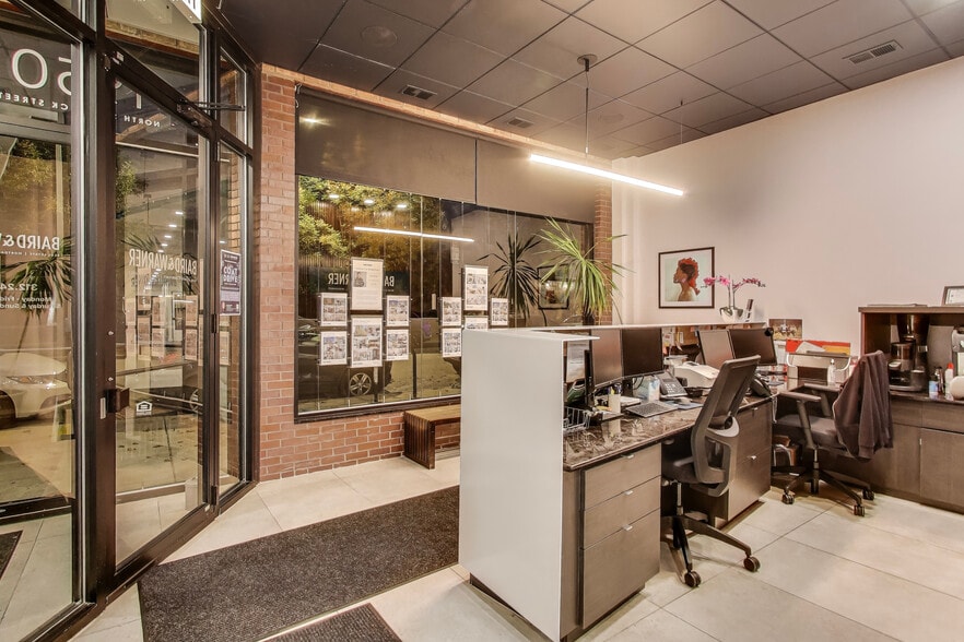 More Photos Of 1950 N Sedgwick St, Chicago Storefront Retail Residential For Sale