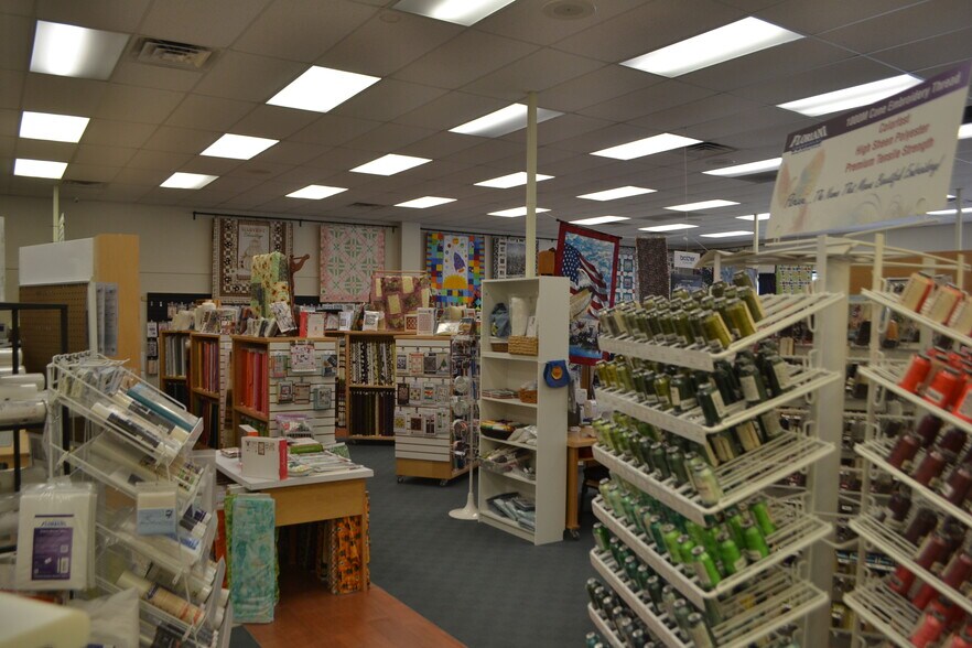 More Photos Of 225675 Rib Mountain Dr, Wausau Storefront For Lease