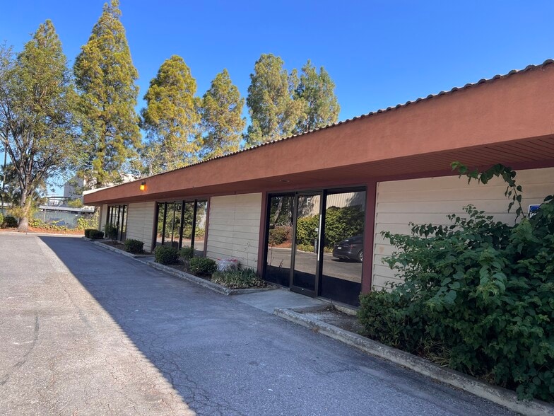 More Photos Of 2455 Autumnvale Dr, San Jose Light Distribution For Sale