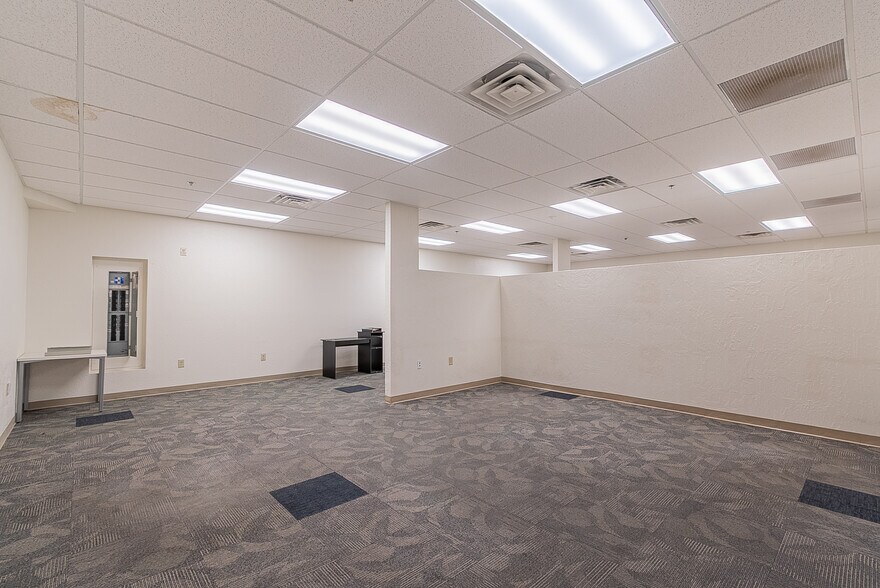 More Photos Of 2550 S 4th Ave, Yuma Freestanding For Lease