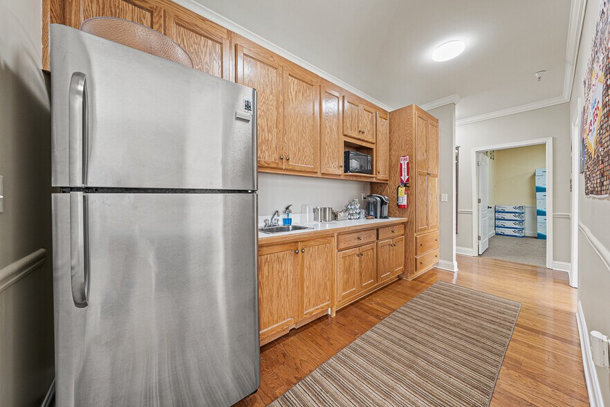 More Photos Of 3459 Acworth Due West Rd NW, Acworth Office For Sale