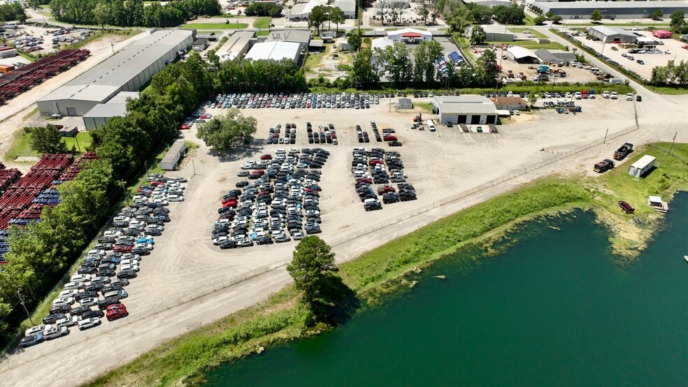 Primary Photo Of 28 Telfair Pl, Savannah Warehouse For Lease