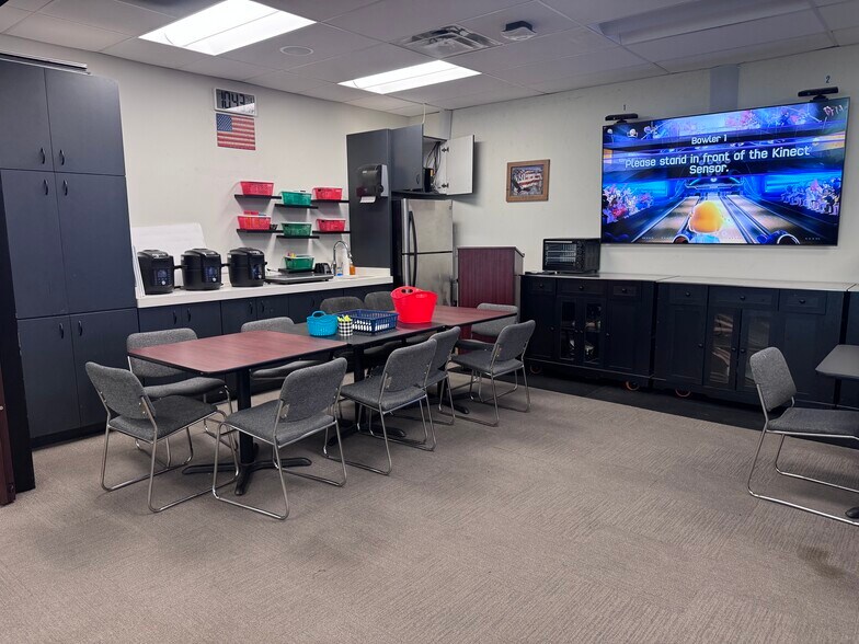 More Photos Of 2200 George Dieter Dr, El Paso Healthcare For Sale