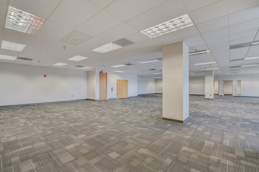 More Photos Of 2201 Lucien Way, Maitland Office For Lease