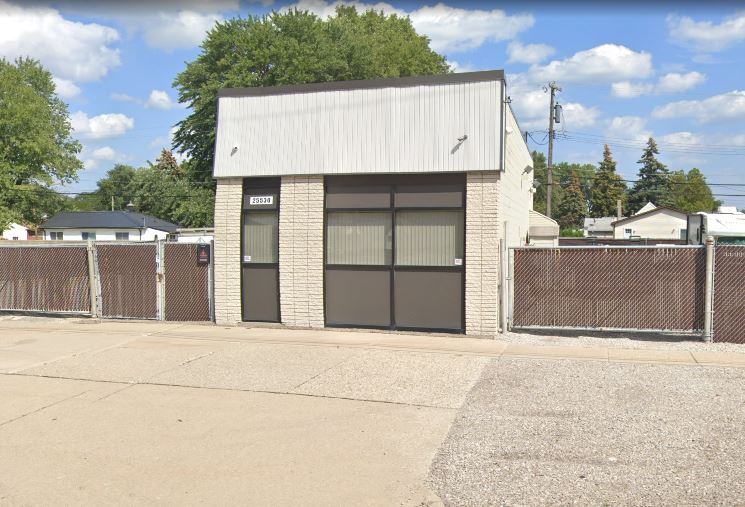 Primary Photo Of 25530 Schoenherr Rd, Warren Warehouse For Lease