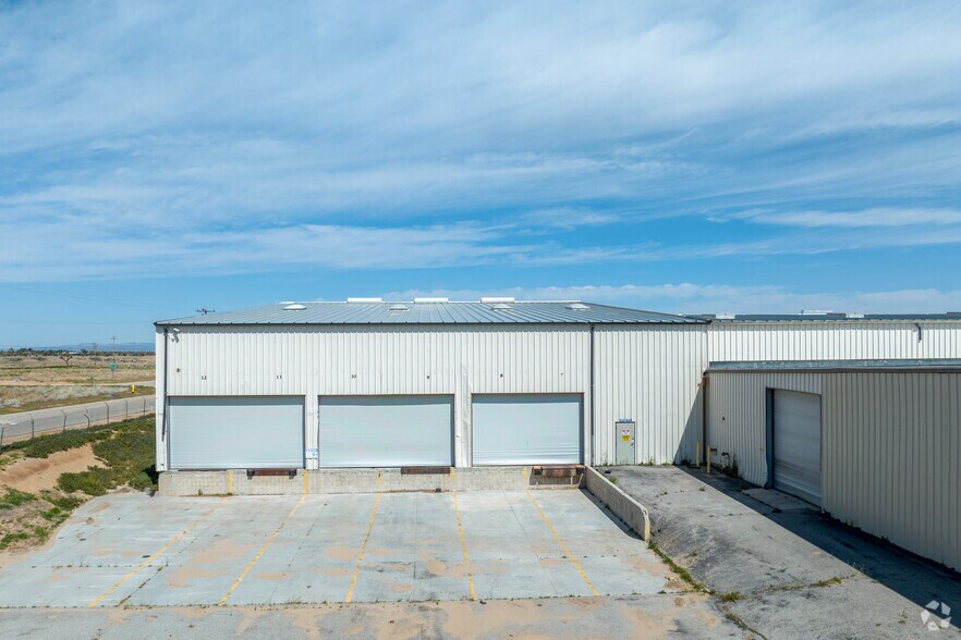 More Photos Of 8787 Caliente Rd, Hesperia Industrial For Sale