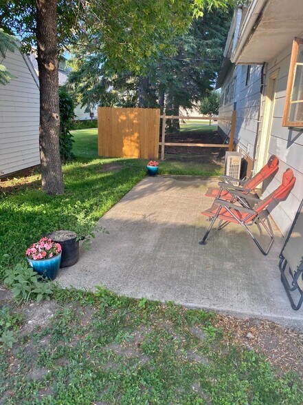 More Photos Of 300 Main St, Sherwood Apartments For Sale