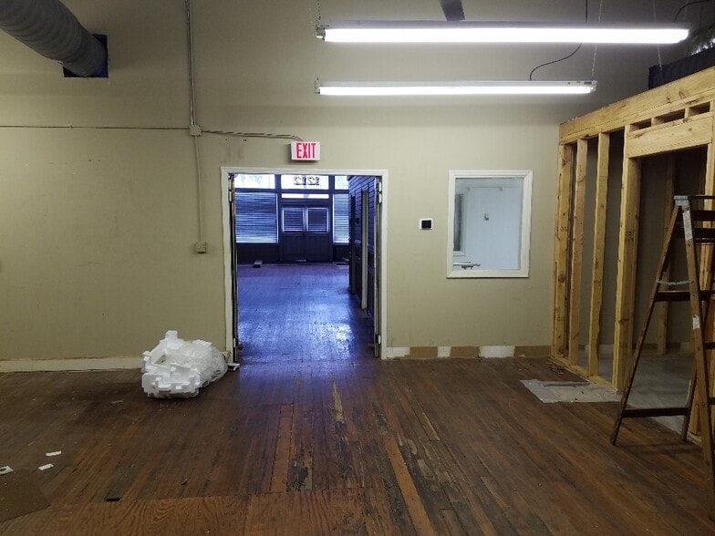 More Photos Of 1212 Broad St, Augusta Storefront Retail Residential For Sale