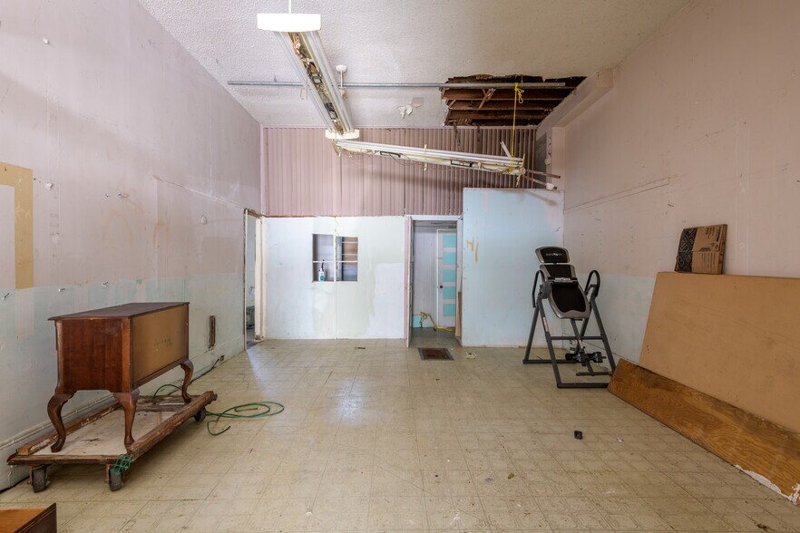 More Photos Of 906 Marin St, Vallejo Storefront Retail Residential For Sale