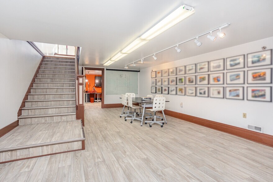 More Photos Of 311-321 Center Ave, Bay City Apartments For Sale