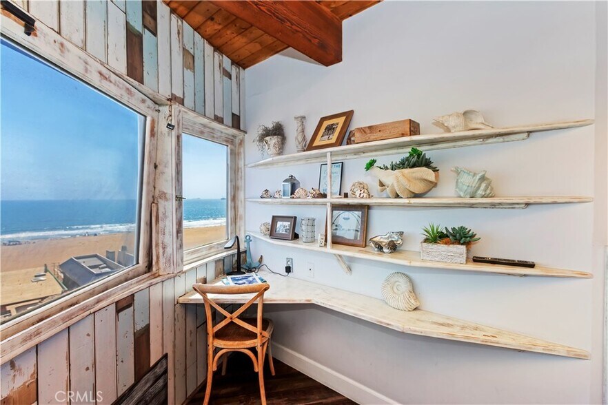 More Photos Of 1 Anderson St, Seal Beach Specialty For Sale