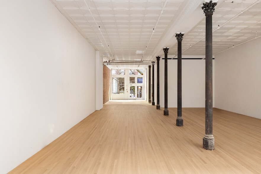 More Photos Of 9-11 White St, New York Apartments For Sale